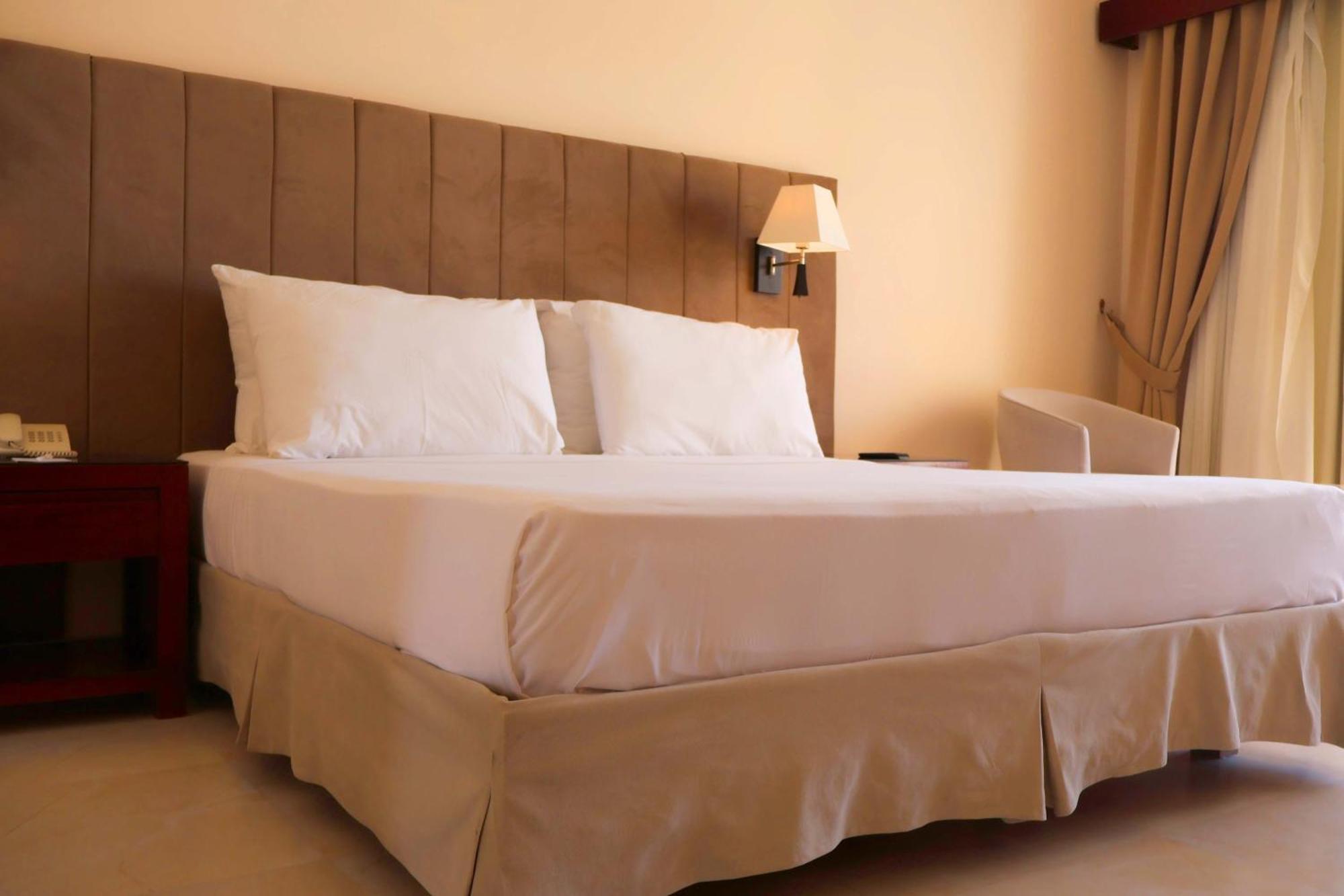Brayka Bay Reef Resort Abu Dabbab Exterior foto